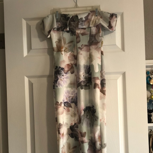 NWT off the shoulder midi dress - Picture 5 of 5